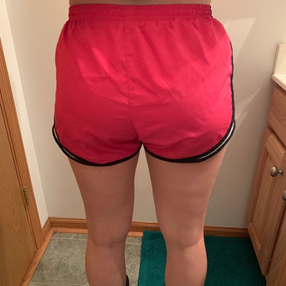nike running shorts - Picture 1 of 2